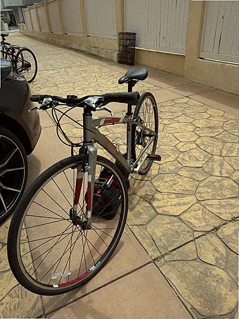 Diamondback SM Hybrid Road Bike 21 Speed Rim Brakes 700c Ready to Ride